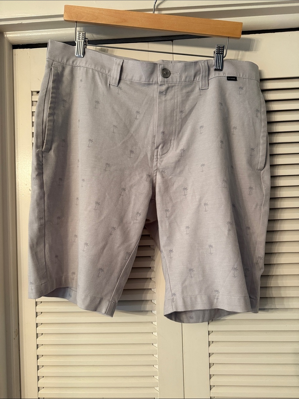 Travis Mathew Light Gray Palm-Print Flat Front Shorts
